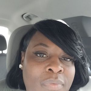 Meet your Posher, Pauline